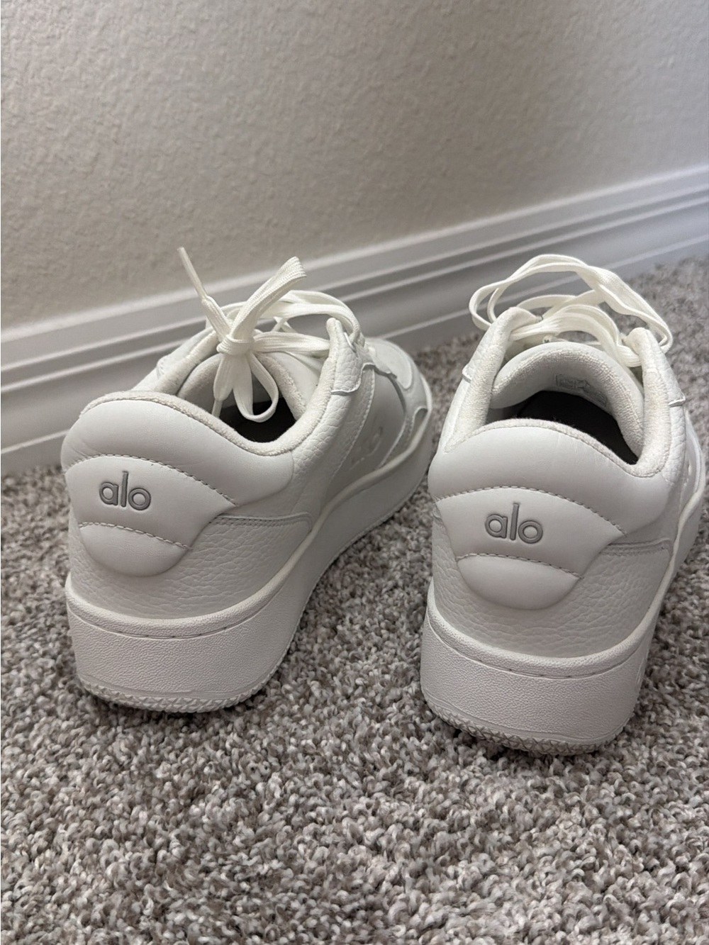 ALO recovery Mode Sneaker